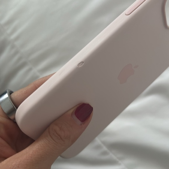 iPhone 15 Plus Apple Case with MagSafe - Picture 3 of 3